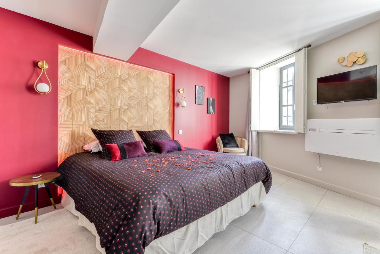 Les Gites De Laure - O Lit Divin, Instant De Volupte, Balneo Sauna, Climatisation, Netflix, 160M De La Cite Medievale Carcassonne Exteriör bild
